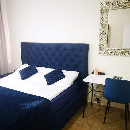 Riviera Deluxe Apartments Vlorë エクステリア 写真